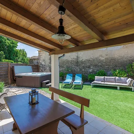 Ana Holiday home