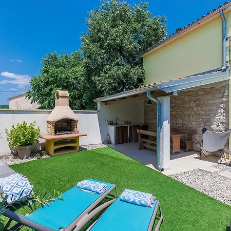 Holiday home Ana *