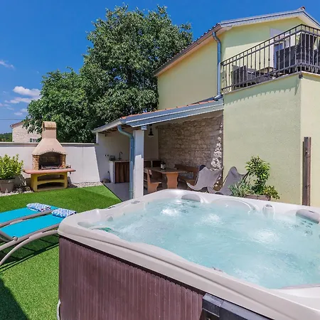 Ana Holiday home