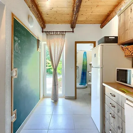בית נופש House Ana *